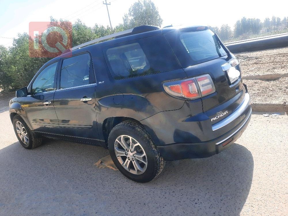 GMC Acadia
